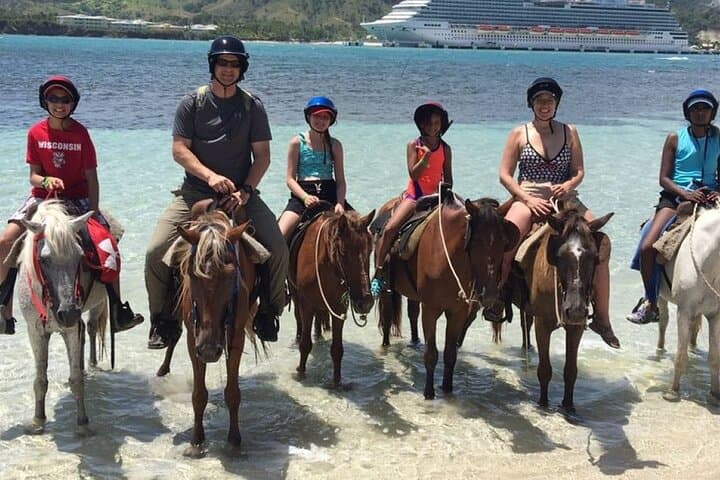 3-Hour Horseback Riding in Puerto Plata: Beach & Mountain Tour with Pickup photo 3