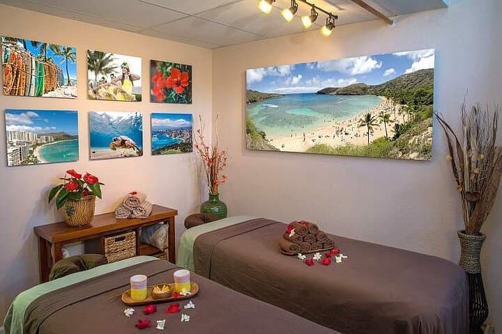 Queen for the Day Special: 90-Minute Full-Body Hawaiian Massage in Honolulu photo 2