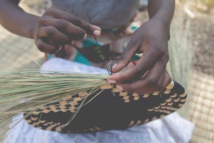 Kigali Art & Culture Half-Day: Imigongo, Galleries, Coffee & Dance photo 4