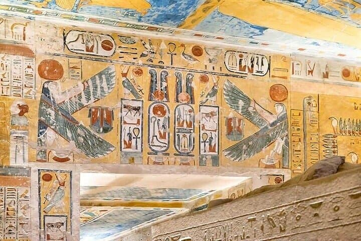2-Day Luxor Adventure: Valley of the Kings, Felucca Overnight & Sunrise Hot-Air Balloon photo 3