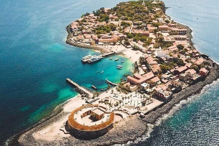 Gorée Island and Dakar City: Full-Day Historical & Cultural Tour