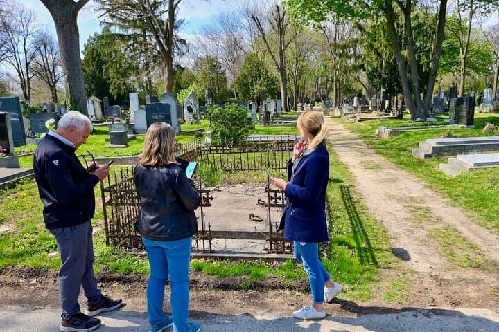 Mobile Puzzle Rally at Vienna Central Cemetery — Self-Guided Scavenger Hunt photo 4