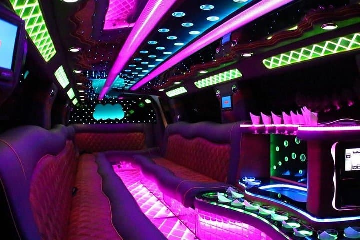 Private Arrival Transfer from LAS Airport to Las Vegas — Luxury SUV & Limo Service photo 3