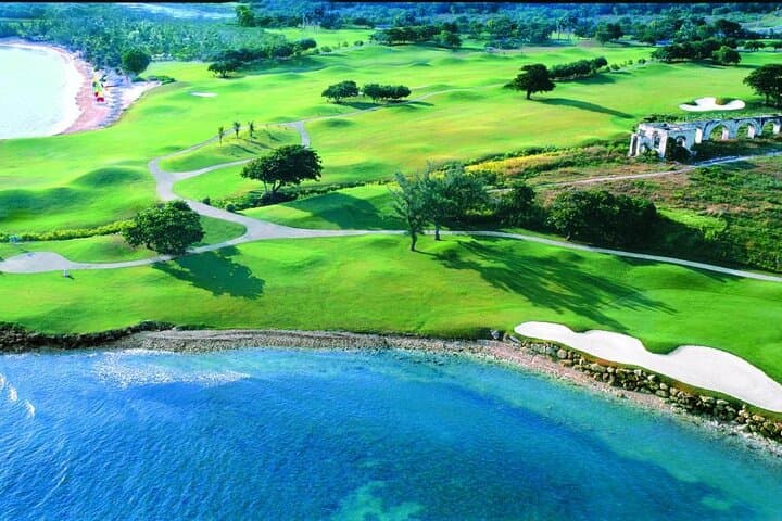 Cinnamon Hill Golf: Seaside Fairways Above Montego Bay photo 2