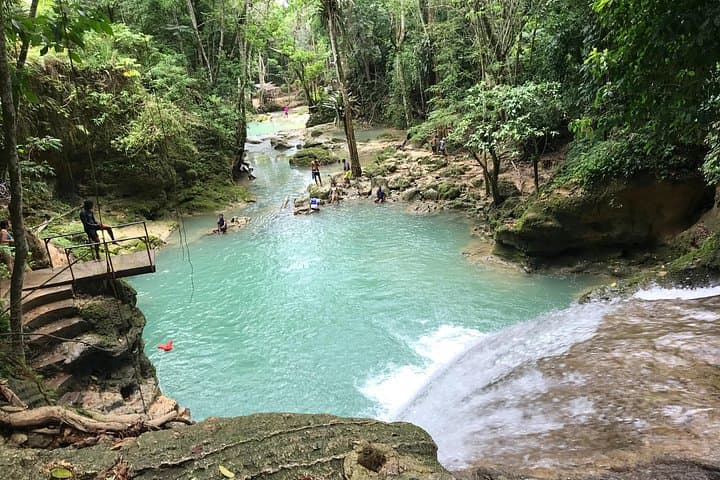 Bob Marley Nine Mile and Blue Hole River: Montego Bay Waterfalls, Culture & Cliffs photo 2