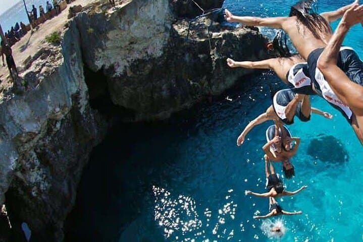 Rick's Cafe Negril Day Trip from Montego Bay: Cliff Jumps, Sunsets & Reggae photo 6