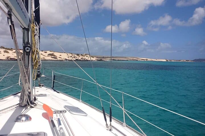 Sailing Around Isla de Lobos: 4‑Hour Cruise from Corralejo photo 5