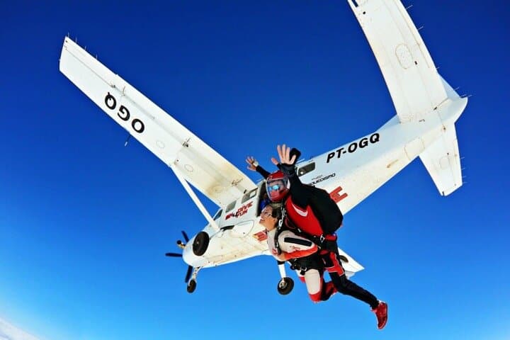 Tandem Skydiving in Boituva: Double Parachute Jump from São Paulo