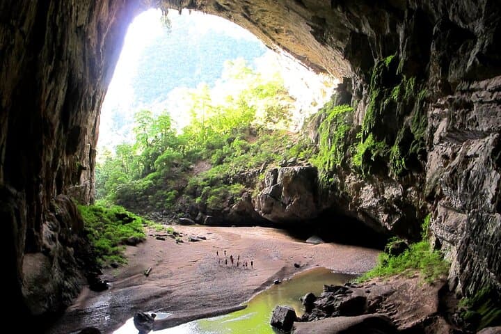 Phong Nha-Ke Bang 4-Day Private Tour: Caves, Hai Van Pass & Hue photo 2