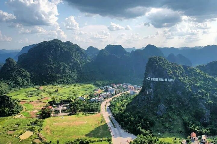 Phong Nha-Ke Bang 4-Day Private Tour: Caves, Hai Van Pass & Hue photo 3