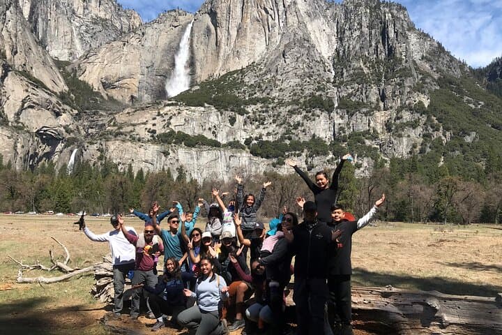 Private Yosemite Bus Tour with Hotel Pickup — Full-Day Custom Yosemite Valley Experience photo 3