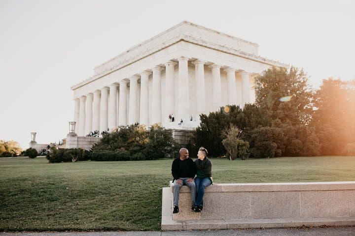 Capture Iconic Washington D.C. Moments: Private Vacation Photography Session