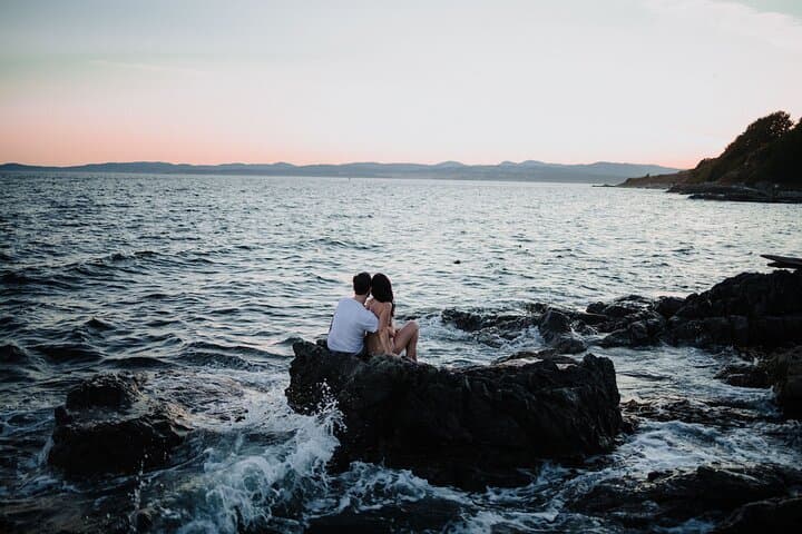 Victoria Private Vacation Photography Session — Capture Iconic Inner Harbour Moments with a Local Pro photo 4