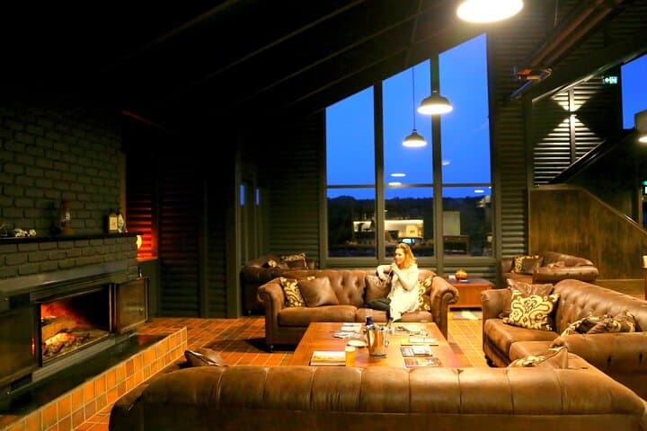 Heartlands Odyssey: 4-Day Thousand Lakes Lodge Alpine Tour photo 3
