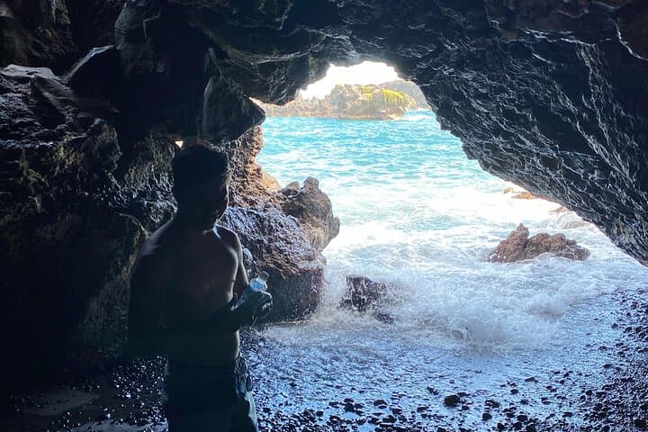 Hana Rainforest Tour: Road to Hana, Black Sand Beach & Waterfall Swim photo 3