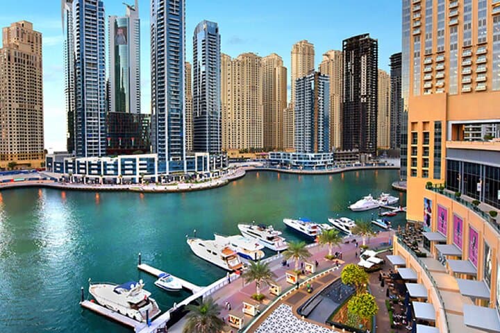 Dubai Marina Private Yacht Tour — 2-Hour Luxury Yacht Cruise to Palm & Burj Al Arab photo 6