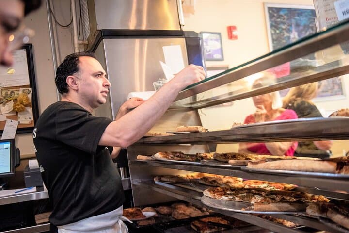North End Pizza & Freedom Trail Walking Tour: Boston History and Pizza Tasting photo 2