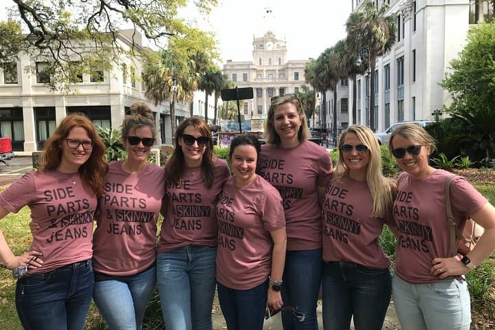 Savannah Historic District Small-Group Walking Tour: Riverfront Squares & Southern Stories