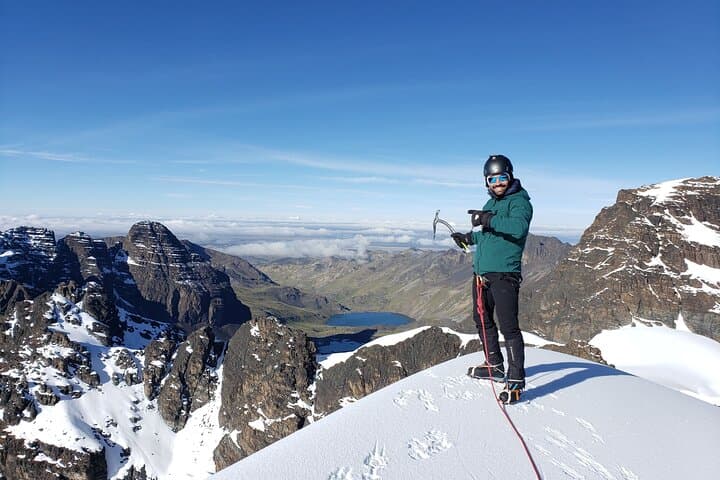 3 Days Pequeño Alpamayo: Glacier Training and Summit in the Cordillera Real photo 5