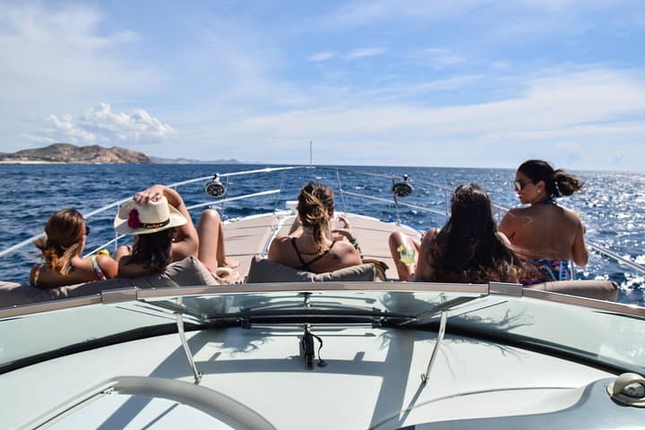 Private Luxury Yacht Cruise in Cabo San Lucas — Land's End, Snorkel & Open Bar photo 3