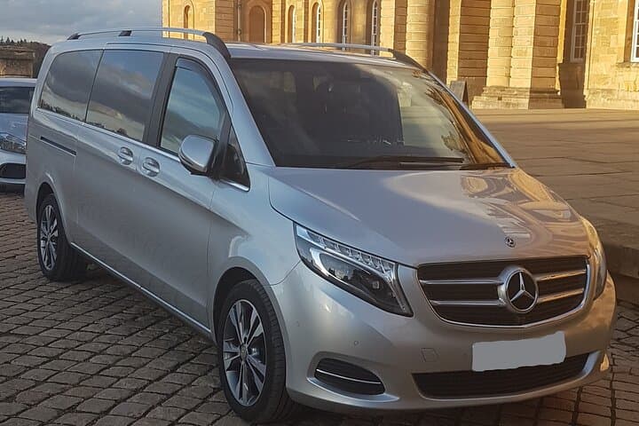 Private Luxury Transfer from London Airports to Liverpool photo 3