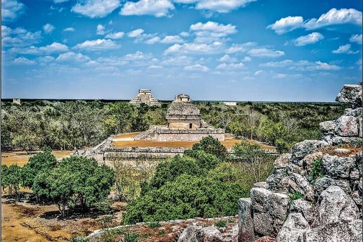 Chichen Itza, Sacred Cenote & Valladolid Day Trip from Cancun photo 3