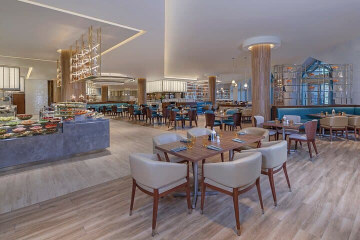 Atlantis The Palm Buffet with Balloon Dubai or Monorail Day Pass — Dining and View Options on Palm Jumeirah photo 2