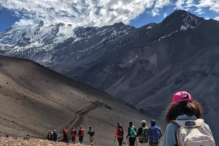 Summit Cerro El Plomo: 3-Day Guided Andes Expedition from Santiago