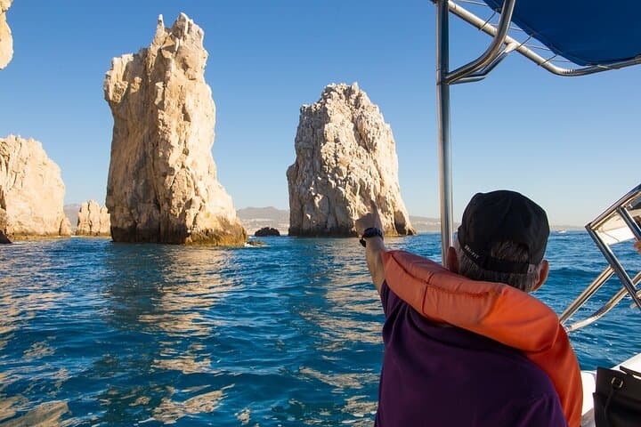 Cabo San Lucas Glass Bottom Boat to El Arco and Playa del Amor photo 6