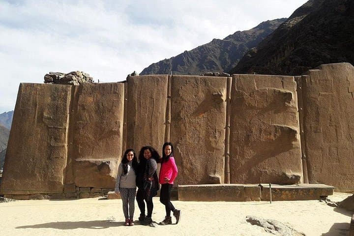 Sacred Valley Private Tour: Chinchero, Moray & Maras Salt Mines Day Trip from Cusco photo 4