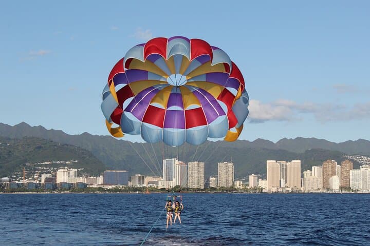 Waikiki Parasailing: Soar 1,000 Feet Above Oahu with X-treme Parasail photo 3