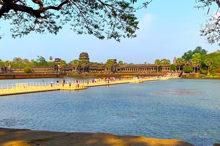 Private Half-Day Angkor Temple Tour: Angkor Wat, Bayon & Ta Prohm by Car photo 3