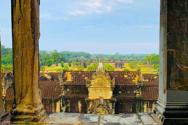 Private Half-Day Angkor Temple Tour: Angkor Wat, Bayon & Ta Prohm by Car photo 5