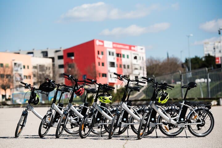 E‑Bike Around Split: Marjan Park, Riva & Ancient Views