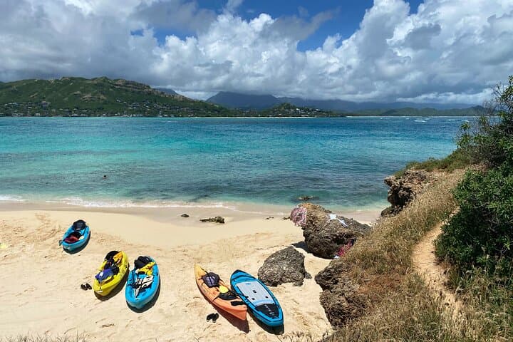 Explore Lanikai to Mokulua Islands by Stand Up Paddle Board: A Hawaiian Waters Adventure photo 2