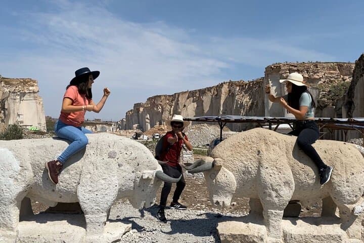 Sillar Route Tour: Arequipa’s Volcanic Stone Quarries & Culebrillas Canyon photo 2