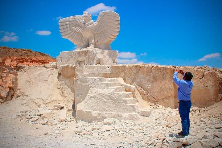 Sillar Route Tour: Arequipa’s Volcanic Stone Quarries & Culebrillas Canyon photo 3
