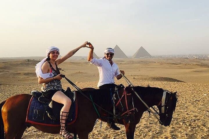 Six-Day Cairo & Luxor Heritage Tour — Pyramids, Temples and Overnight Train photo 5
