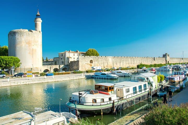 Camargue Day Trip from Avignon: Flamingos, Horses & Aigues-Mortes photo 3
