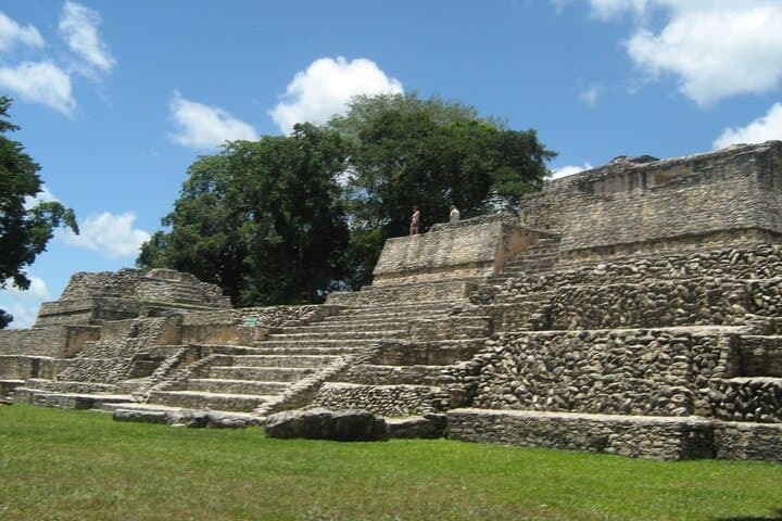 Full-Day Caracol Maya Temple and Pine Ridge Forest Reserve Adventure photo 3