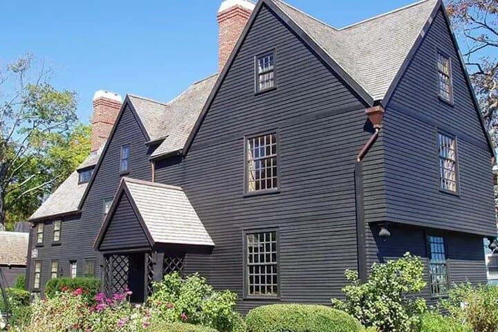 Requiem for Salem: Adult Walking Ghost Tour on Charter Street photo 4