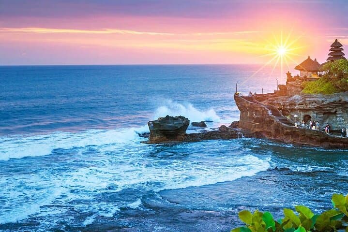 Full-Day Private Tour: Bedugul, Jatiluwih & Tanah Lot — Bali Temples & Rice Terraces photo 2