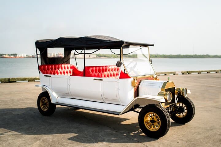 Cruise the Seawall in a Replica 1908 Model-T Electric Golf Cart photo 3