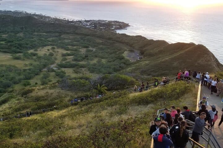 Half-Day Diamond Head and Makapuu Lighthouse Hike Combo from Waikiki photo 3