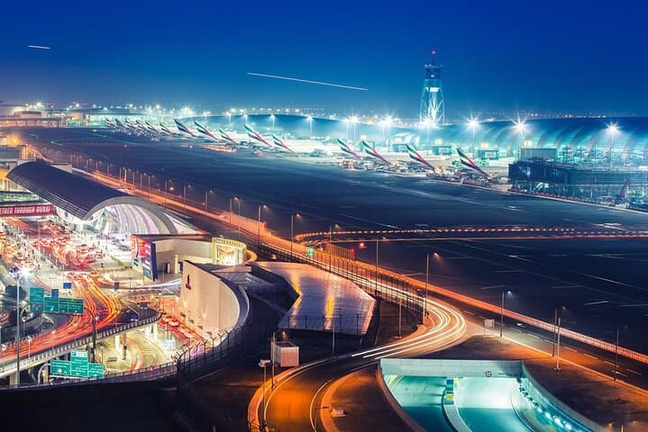 Dubai Airport Private Transfer: Fast Meet-and-Greet Ride to Dubai Hotels photo 3