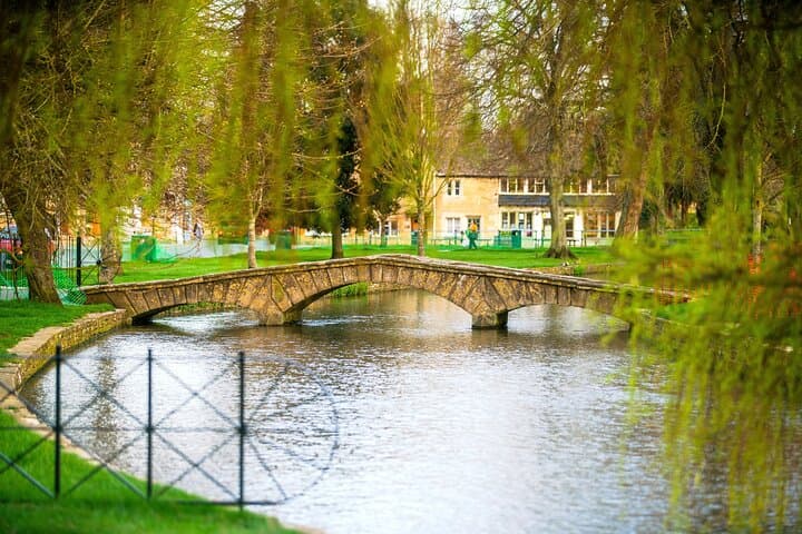 Day Trip from Brighton: Stratford-upon-Avon & Cotswolds Coach Tour photo 4