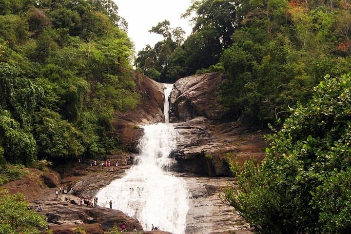 Rathnapura Waterfalls Trail: Bopath Ella, Mapalana, Katugas & Rajanawa Day Tour photo 1