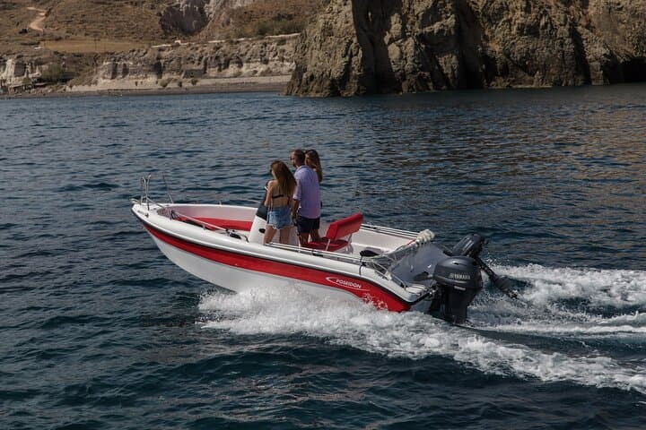 Cruise Santorini Your Way: 5-Hour License-Free Boat Rental from Vlychada photo 4