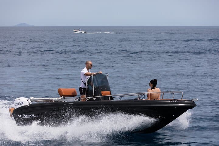 License-Free Luxury Boat Rental in Santorini: Private 5-Hour Cruise photo 3