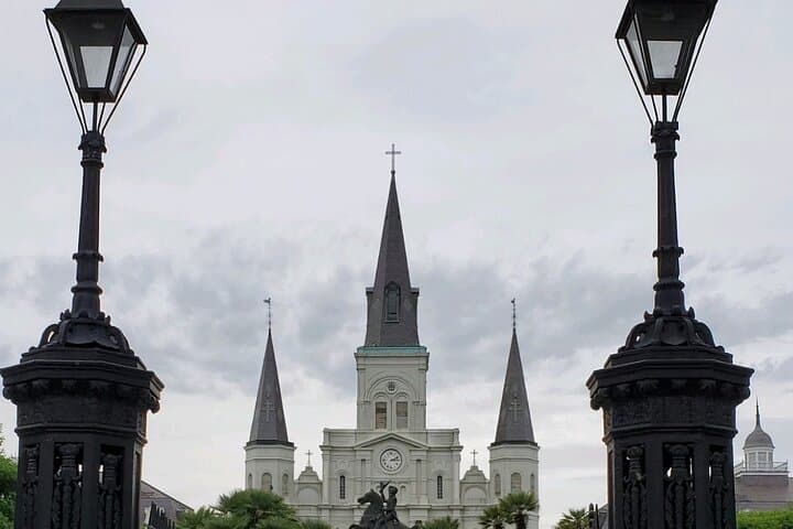French Quarter Voodoo & History Walking Tour — New Orleans Guided Walk photo 2